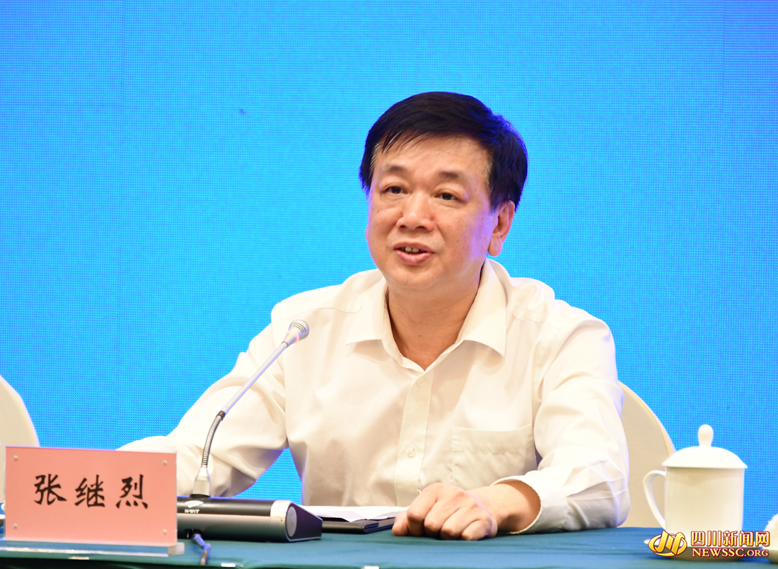 尊龙凯时·(中国)网站-AG旗舰厅电气集团副总经理、党组成员张继烈_副本.jpg